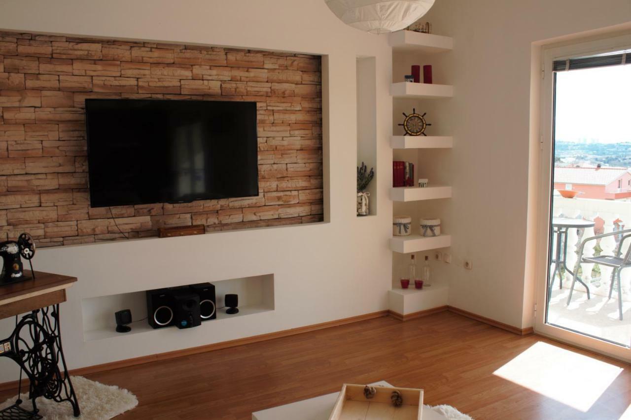 Lucija 2 Apartment Солин Екстериор снимка